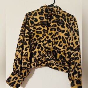 Keyhole satin top size XL 100% polyester - worn once